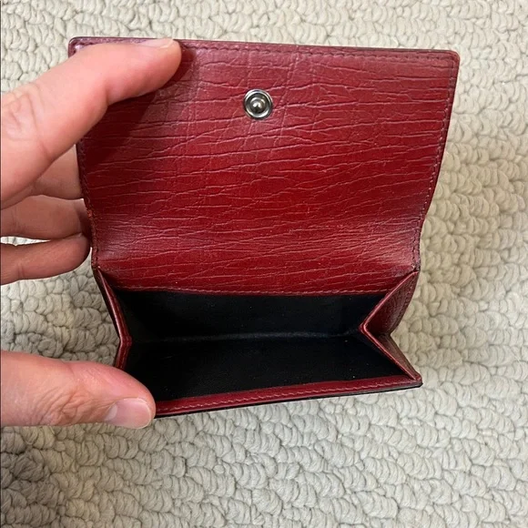 Gucci Women’s GG Beige and Burgundy Wallet - Picture 5 of 11